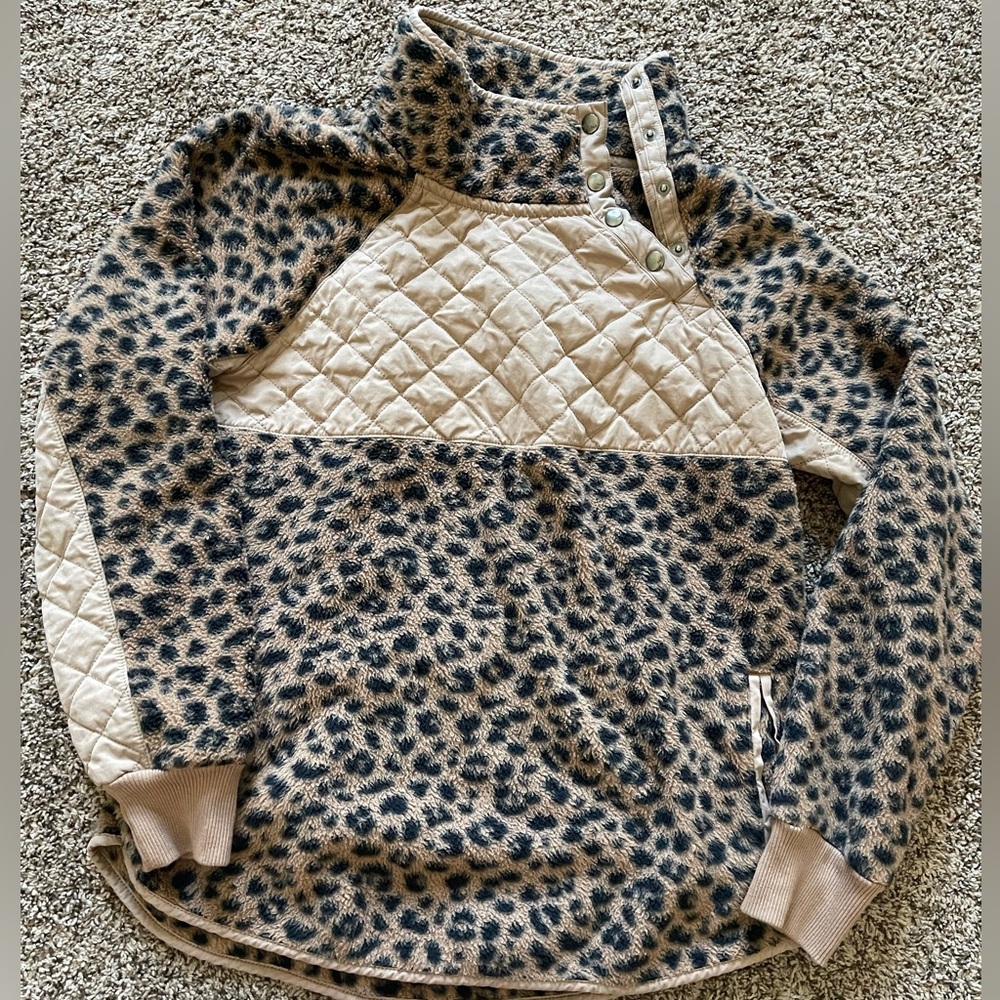 Abercrombie sweater size L